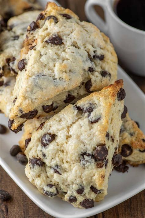 How many sugar are in chocolate chip scones - calories, carbs, nutrition