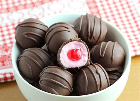 How many sugar are in chocolate covered cherries - calories, carbs, nutrition