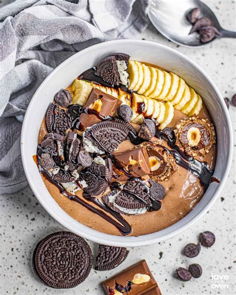 How many sugar are in chocolate pb banana smoothie bowl - calories, carbs, nutrition