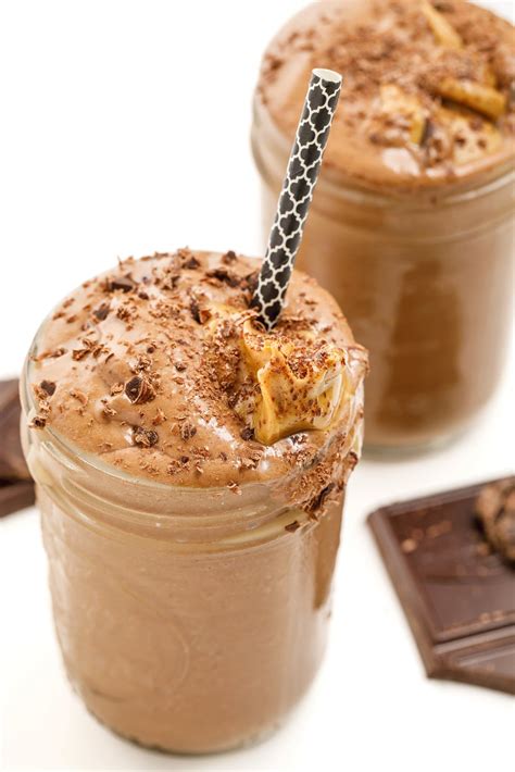 How many sugar are in chocolate peanut butter smoothie - calories, carbs, nutrition