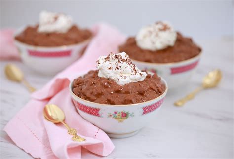 How many sugar are in chocolate rice pudding - calories, carbs, nutrition