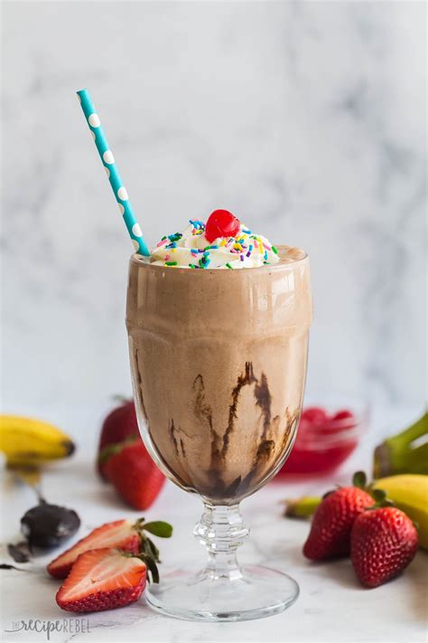 How many sugar are in chocolate shake mix - calories, carbs, nutrition