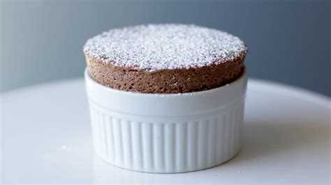 How many sugar are in chocolate souffle - calories, carbs, nutrition