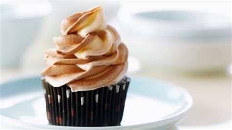 How many sugar are in chocolate spice cupcakes - calories, carbs, nutrition