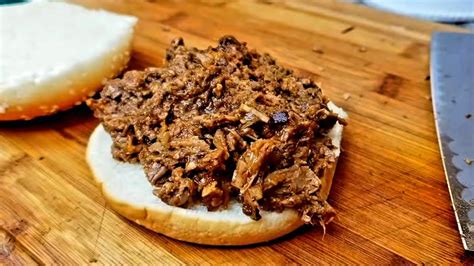 How many sugar are in chopped bbq beef - calories, carbs, nutrition