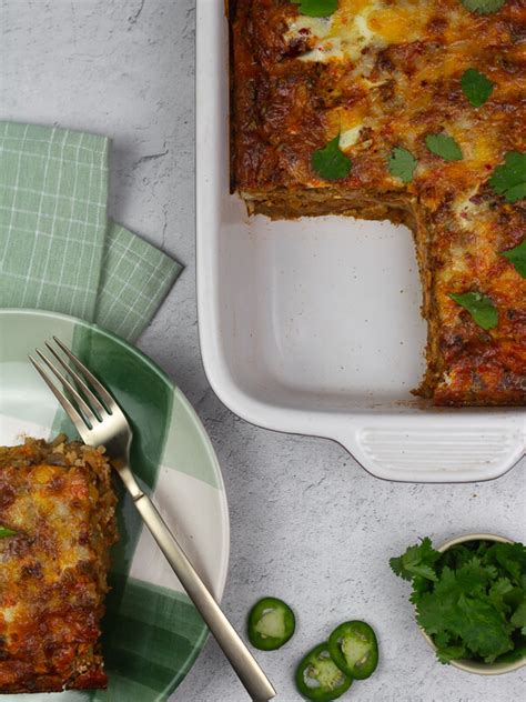 How many sugar are in chorizo breakfast casserole - calories, carbs, nutrition