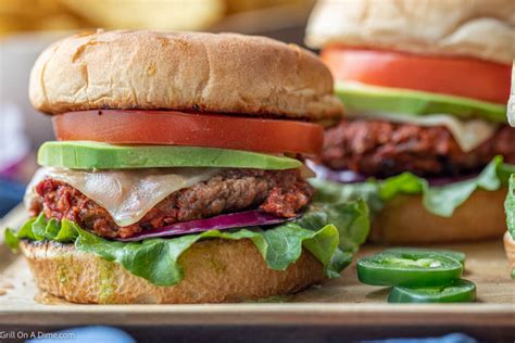 How many sugar are in chorizo burger with paprika (76513.0) - calories, carbs, nutrition