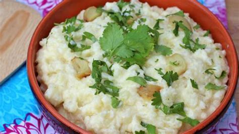 How many sugar are in cilantro mashed potatoes - calories, carbs, nutrition