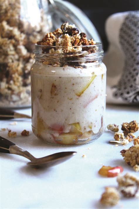 How many sugar are in cinnamon apple parfait - calories, carbs, nutrition