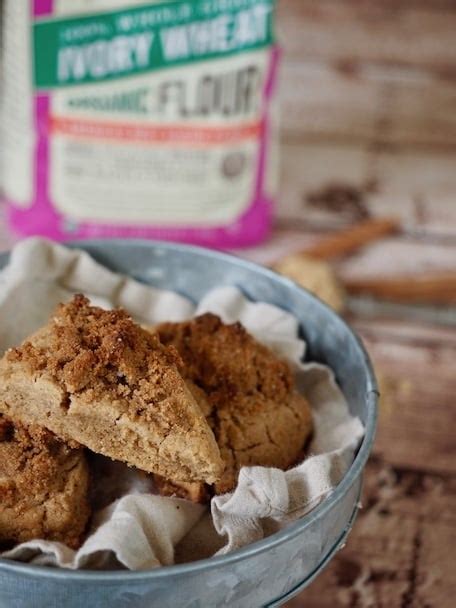 How many sugar are in cinnamon crunch scone - calories, carbs, nutrition