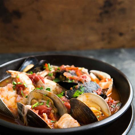 How many sugar are in cioppino - calories, carbs, nutrition