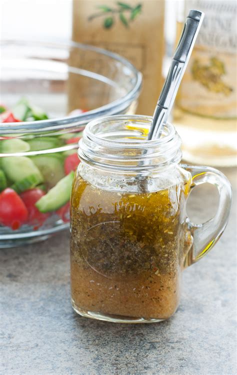 How many sugar are in classic italian dressing he - calories, carbs, nutrition