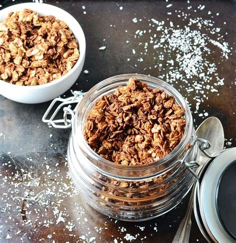 How many sugar are in coconut granola topping - calories, carbs, nutrition