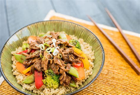 How many sugar are in coconut pork with quinoa - calories, carbs, nutrition