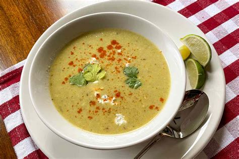 How many sugar are in corn and roasted poblano tortilla soup - calories, carbs, nutrition