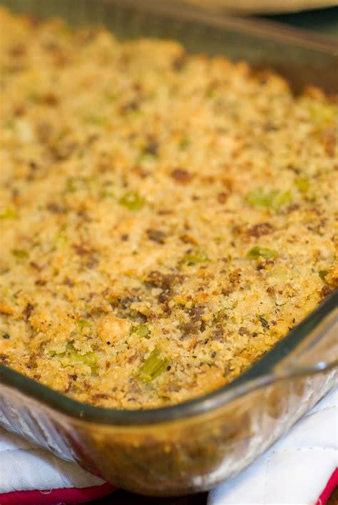 How many sugar are in cornbread, sausage & scallion stuffing - calories, carbs, nutrition