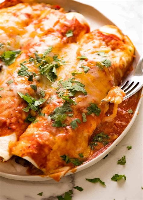 How many sugar are in cream style chicken enchiladas - calories, carbs, nutrition