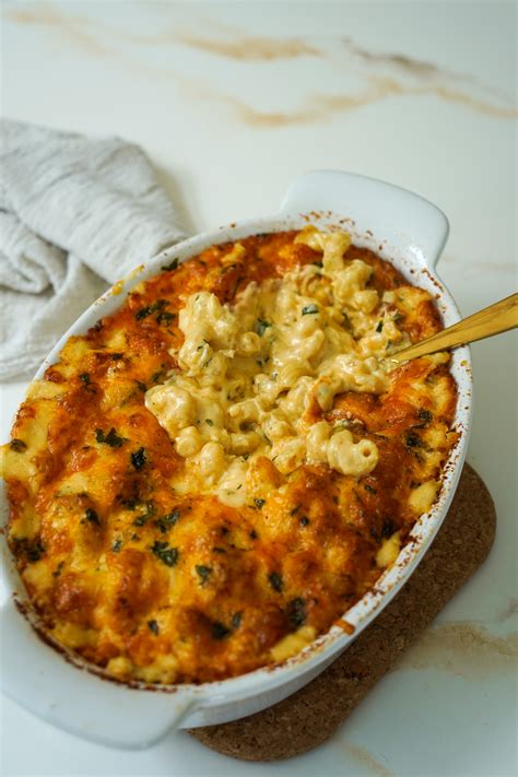 How many sugar are in creamy crab mac & cheese - calories, carbs, nutrition