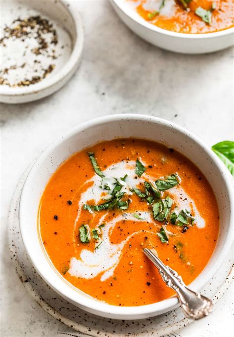 How many sugar are in creamy tomato basil soup - calories, carbs, nutrition