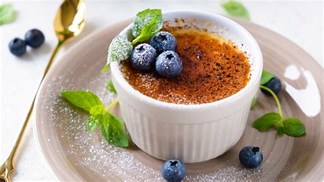 How many sugar are in creme brulee - calories, carbs, nutrition