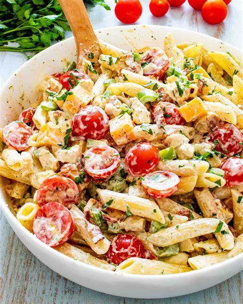 How many sugar are in crispy chicken, bacon cheese club withpasta salad - calories, carbs, nutrition