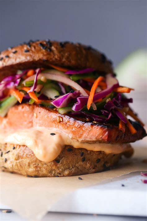 How many sugar are in crispy salmon and slaw sandwich - calories, carbs, nutrition