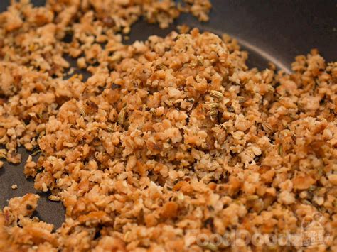 How many sugar are in crumbled sausage - calories, carbs, nutrition