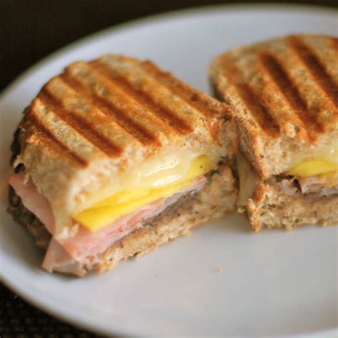 How many sugar are in cubano toscano sandwich - calories, carbs, nutrition