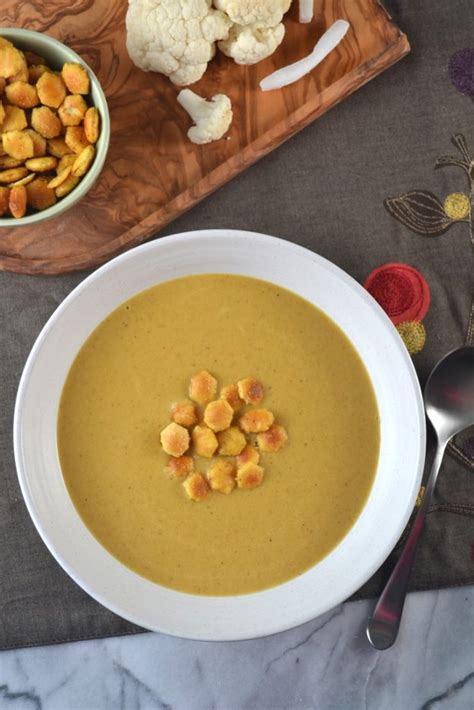 How many sugar are in curried cauliflower soup - calories, carbs, nutrition