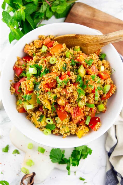 How many sugar are in curried vegetable and bulgur salad - calories, carbs, nutrition