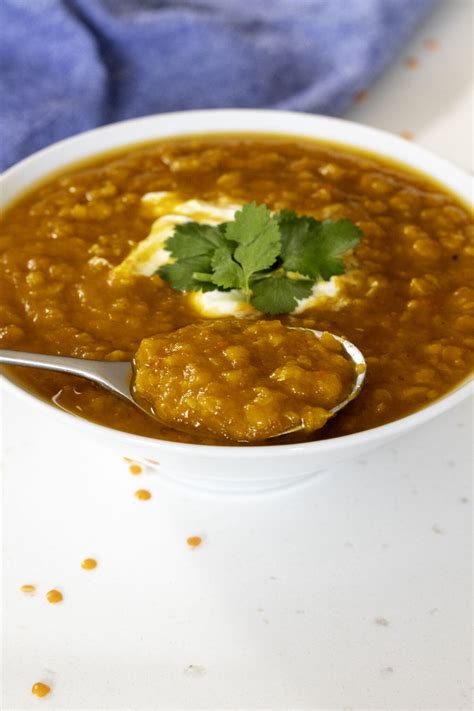 How many sugar are in curry spiced lentil soup with natural yoghurt & coconut - calories, carbs, nutrition