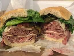 How many sugar are in deluxe roast beef grinder - calories, carbs, nutrition