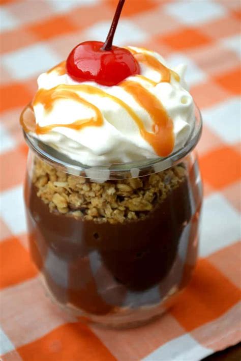 How many sugar are in dessert parfait 5 oz pudding sundae chocolate vanilla - calories, carbs, nutrition