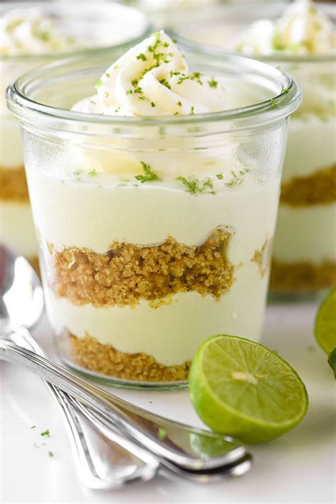 How many sugar are in dessert parfait 8 oz designer key lime pie - calories, carbs, nutrition