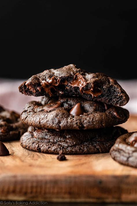 How many sugar are in double chocolate chip cookie - calories, carbs, nutrition