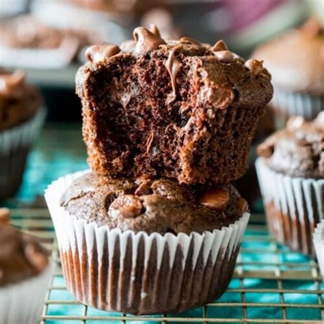 How many sugar are in double chocolate muffin - calories, carbs, nutrition