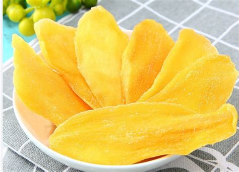 How many sugar are in dried mangoes - calories, carbs, nutrition
