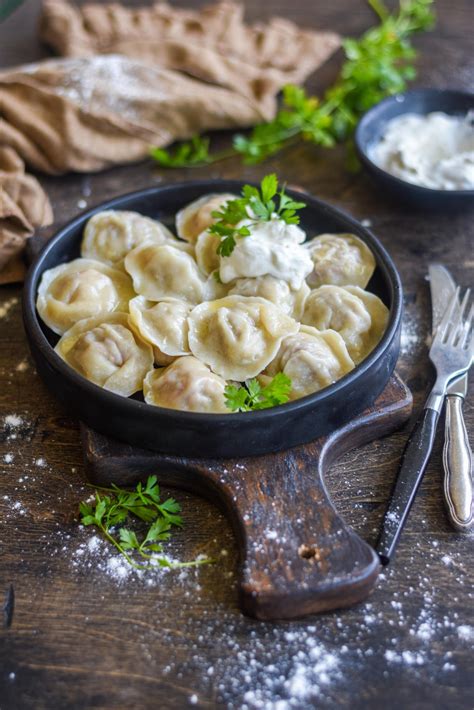 How many sugar are in dumplings, thyme seasoned - calories, carbs, nutrition