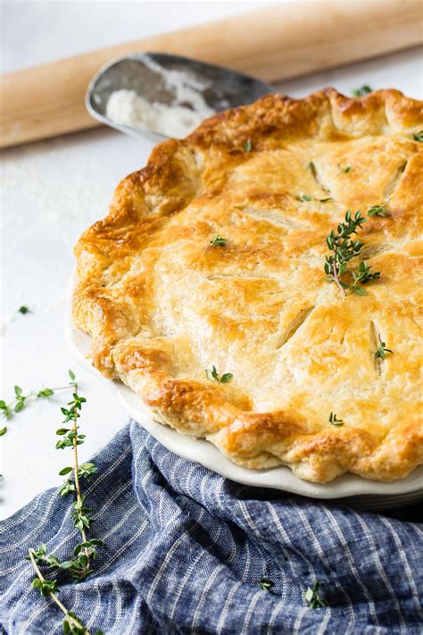 How many sugar are in easy chicken pot pie - calories, carbs, nutrition