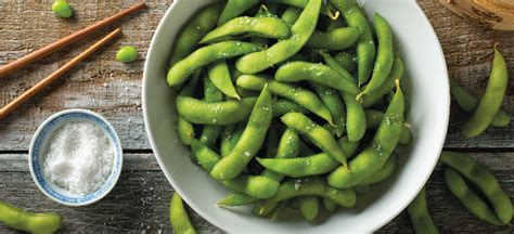 How many sugar are in edamame in the pod - calories, carbs, nutrition