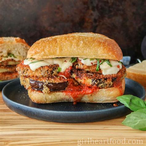 How many sugar are in eggplant parmesan sandwich - calories, carbs, nutrition