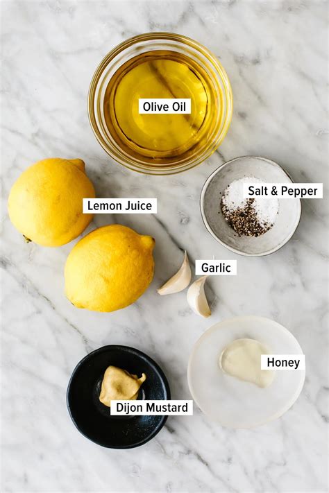 How many sugar are in elements - dressing lemon oil vinaigrette - calories, carbs, nutrition