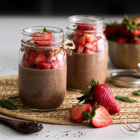 How many sugar are in elements - hot cocoa chia pudding parfait - calories, carbs, nutrition
