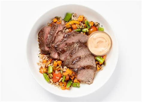 How many sugar are in elements - spicy thai steak grains bowl - calories, carbs, nutrition