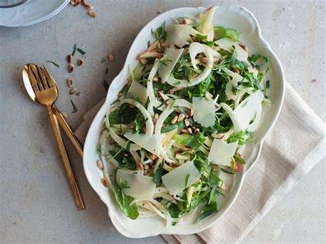 How many sugar are in fennel, arugula and ricotta salad - calories, carbs, nutrition