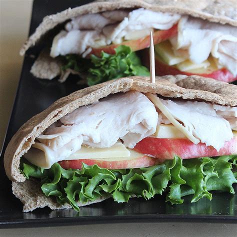 How many sugar are in firecracker turkey pita - calories, carbs, nutrition