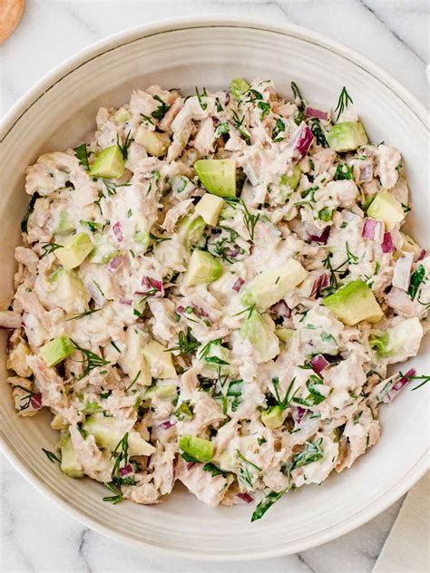 How many sugar are in fish - tuna salad - calories, carbs, nutrition