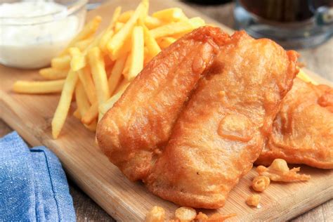 How many sugar are in fish and chips (2 pieces) (107617.2) - calories, carbs, nutrition