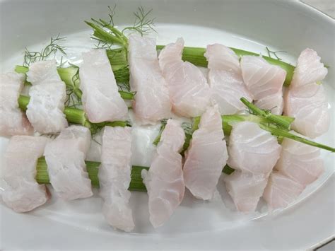 How many sugar are in fish in a bag - cod and fennel - calories, carbs, nutrition