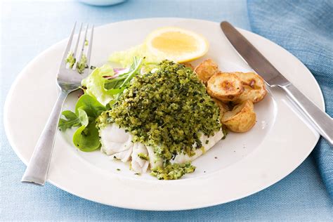 How many sugar are in fish with a herb crust - calories, carbs, nutrition